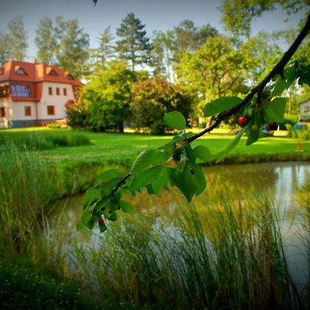 Hotel U Parku Hořovice Zewnętrze zdjęcie