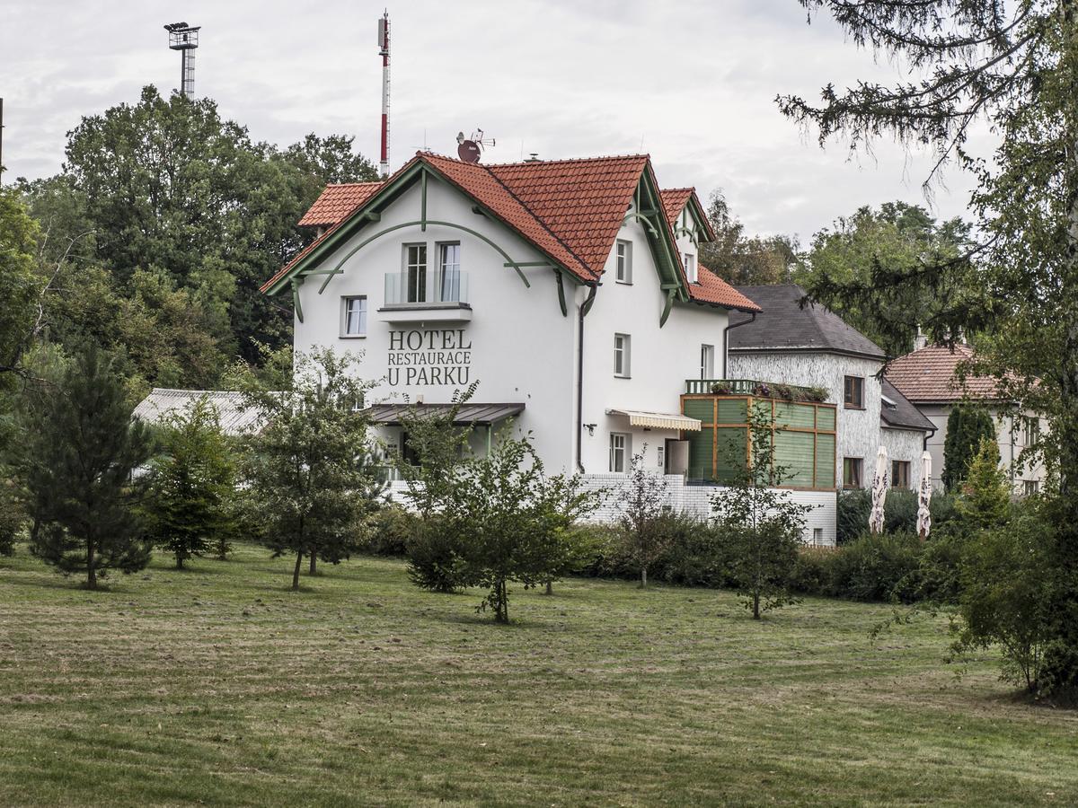 Hotel U Parku Hořovice Zewnętrze zdjęcie