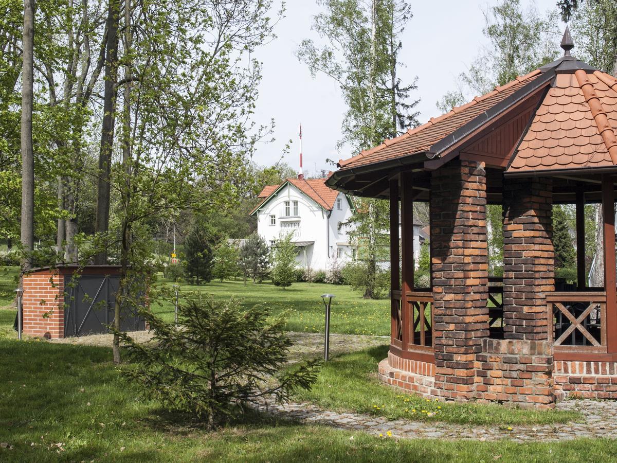 Hotel U Parku Hořovice Zewnętrze zdjęcie