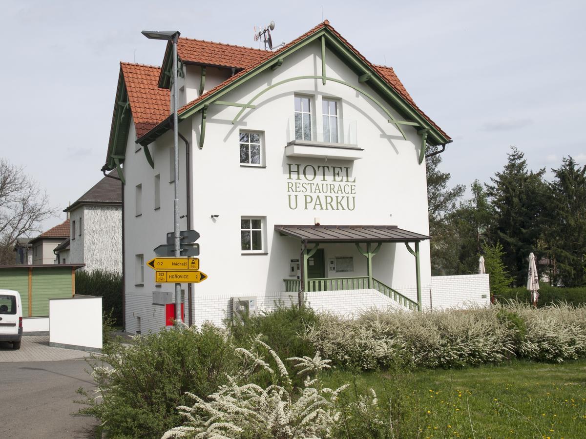 Hotel U Parku Hořovice Zewnętrze zdjęcie